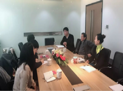 U來公益負責(zé)人蒞臨亞東盛交流座談